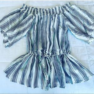 Blue and white American Eagle tie top